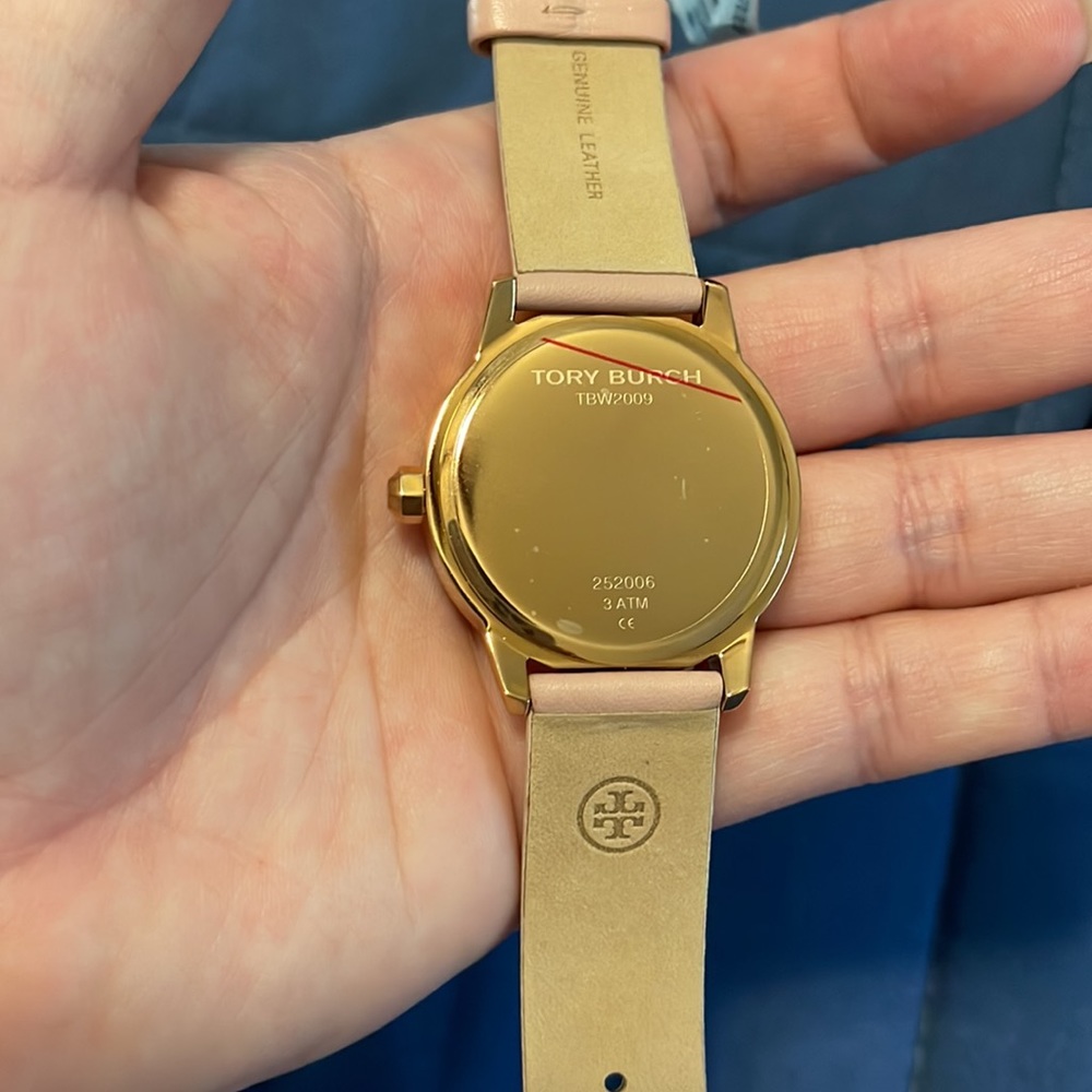 Tory Burch rose gold watch 🌟 - Picture 5 of 6